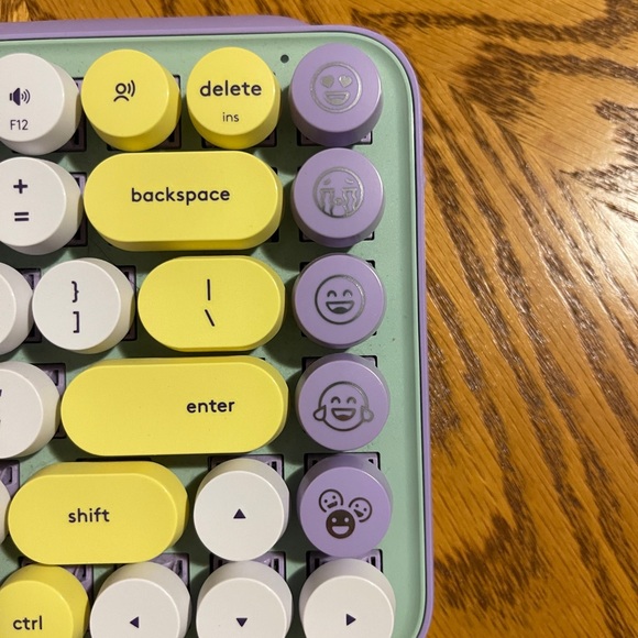 Logitech Pop Keys - Picture 3 of 16